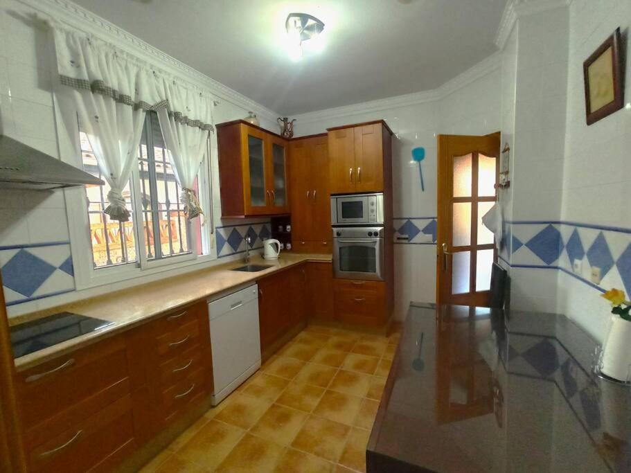 Casa 4 Dormitorios En Ayamonte Eksteriør bilde
